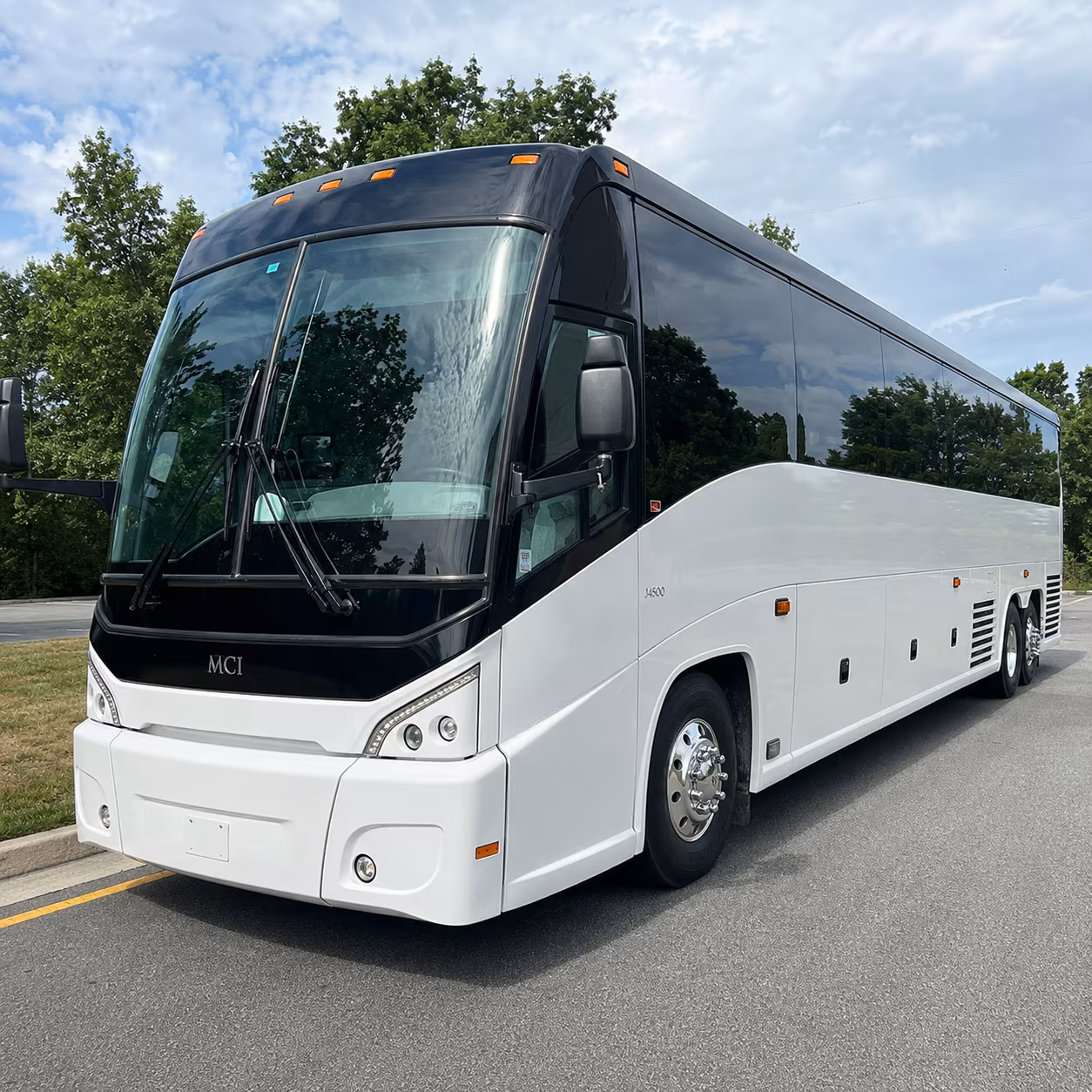 find the perfect transportation for your next airport transfer 1